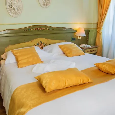 维拉因浦日纳酒店 阿戈尔多