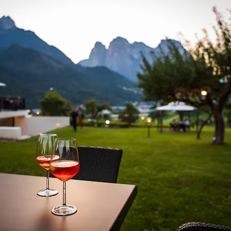 维拉因浦日纳酒店 3*