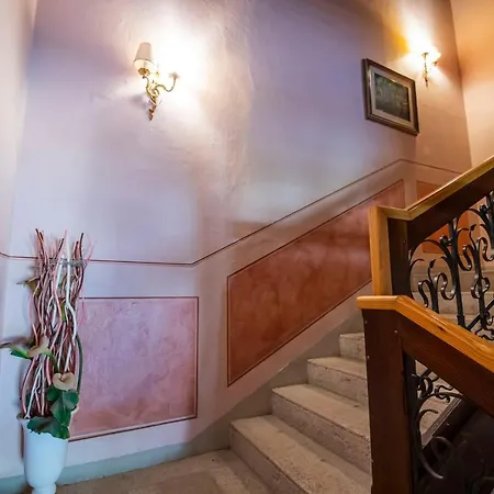 维拉因浦日纳酒店 酒店 3*