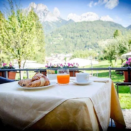 维拉因浦日纳酒店 3*