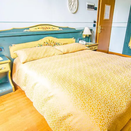 维拉因浦日纳酒店 酒店 阿戈尔多