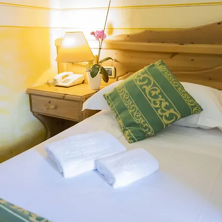 维拉因浦日纳酒店 酒店