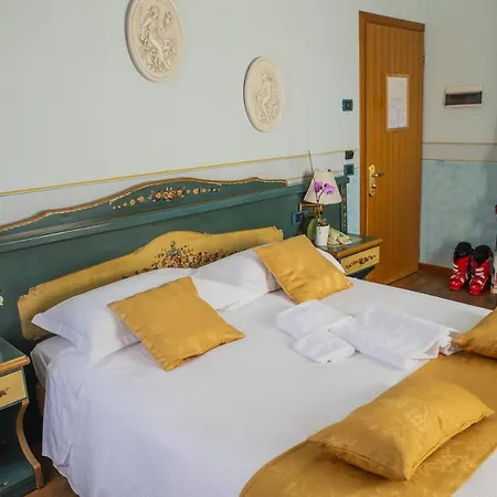 Hotell Imperina 3*